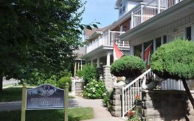 Ambassador'S Inn Next Door